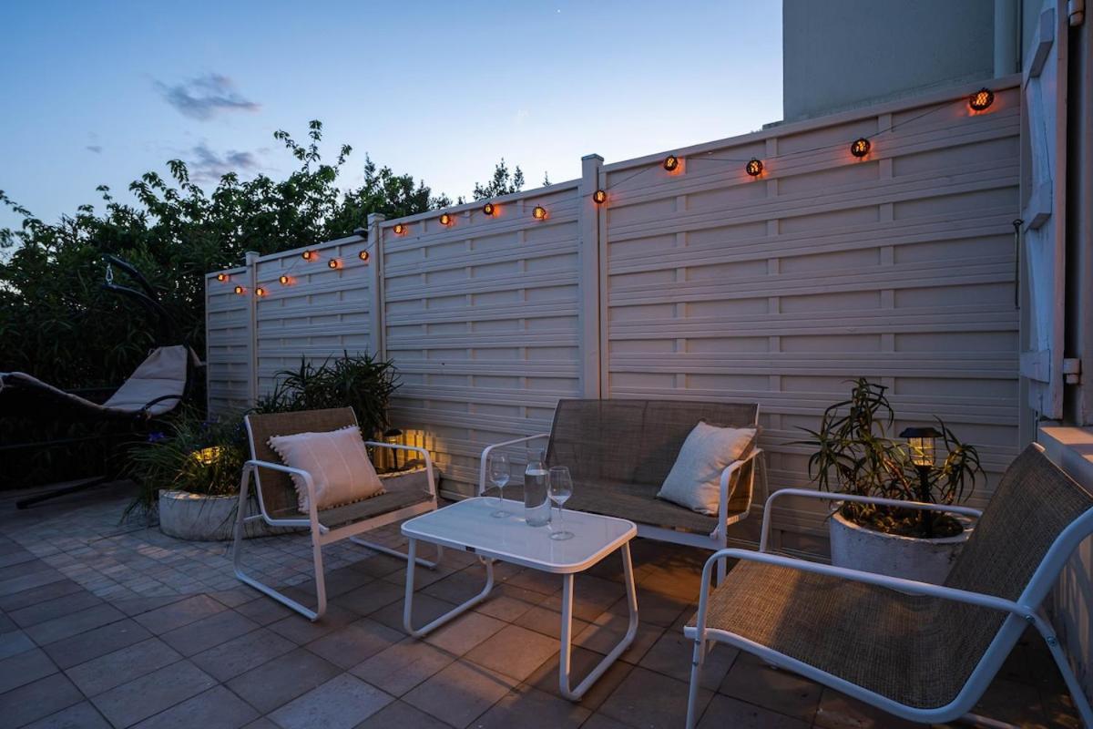 La Citadelle ~ Jacuzzi ~ Terrasse Apartment Carcassonne Exterior photo